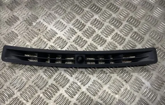 Dashboard air vent grill cover trim