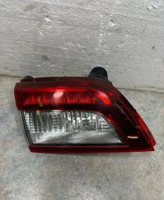 Subaru Outback (BS) Tailgate rear/tail lights 84912AL080 13260228