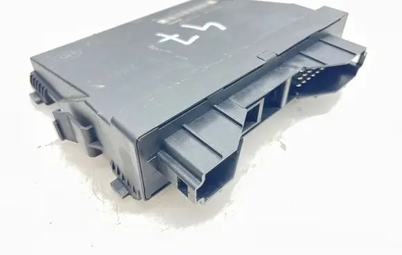 Mercedes-Benz CLK A209 C209 Comfort/convenience module A2098205926