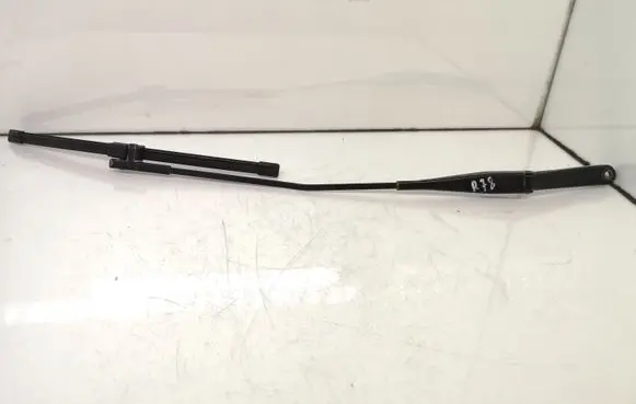 Ford Focus Front wiper blade arm 4M5117526CE