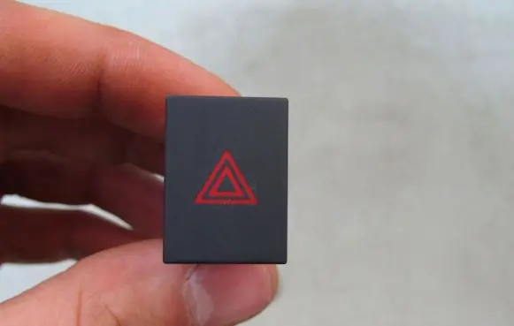 Nissan X-Trail T33 Hazard light switch 230712A 632S01