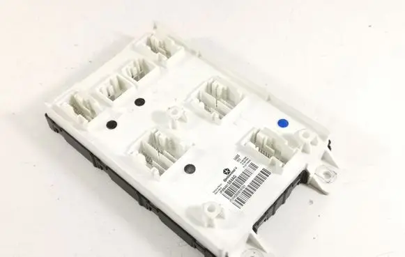 Chrysler Pacifica Comfort/convenience module 68491084AG