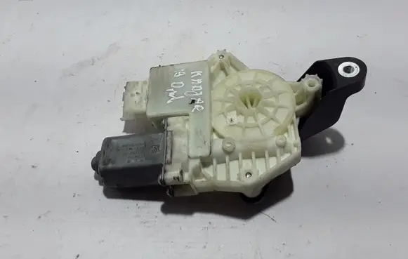 Renault Kadjar Front door window regulator motor 807206317R