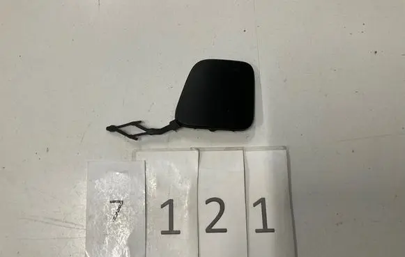 Toyota Proace Front tow hook cap/cover 1591966X 9811714077