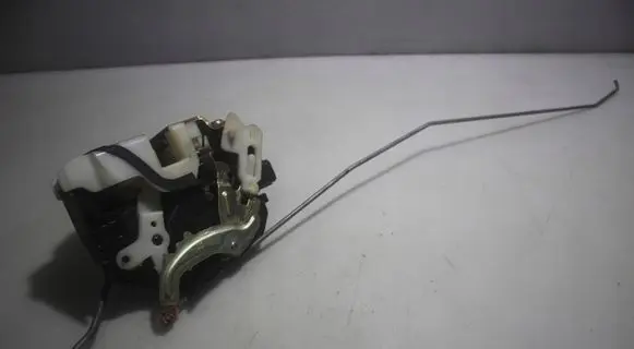 Mitsubishi Outlander Rear door lock
