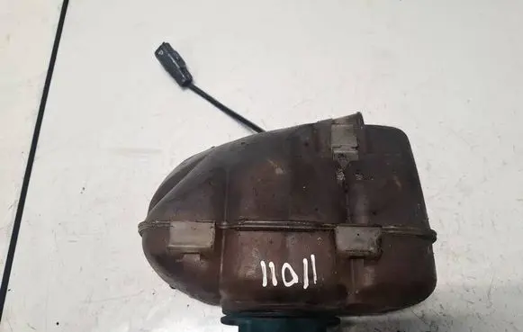 Volvo V70 Coolant expansion tank/reservoir 