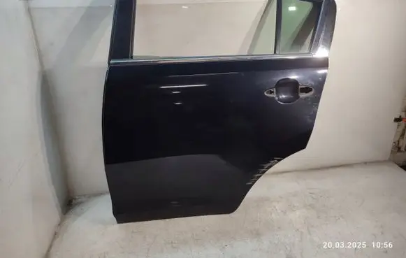 KIA Sportage Rear door