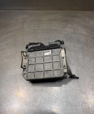 Toyota Auris 150 Engine control unit/module 8966102D82 MB1758004020