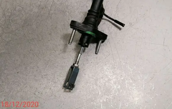 Toyota Avensis T270 Clutch master cylinder 3142002051