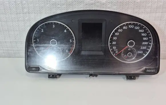 Volkswagen Caddy Speedometer (instrument cluster) 2K0920865E