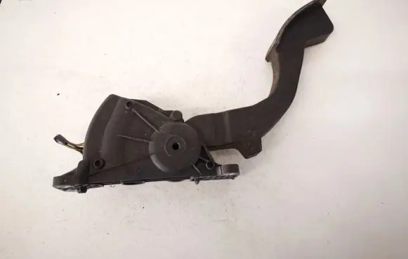 Ford Focus Accelerator throttle pedal 4m519f836ah 4m51-9f836-ah