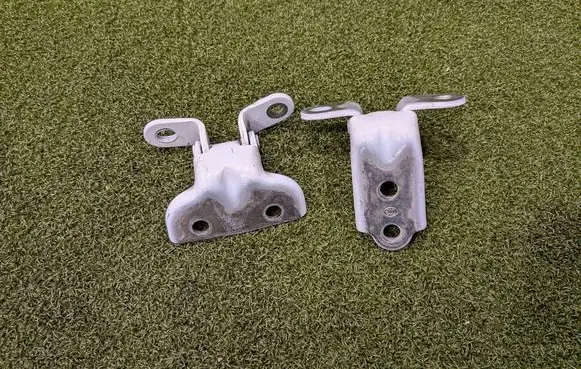 KIA Pro Cee'd III Front door upper hinge A046057