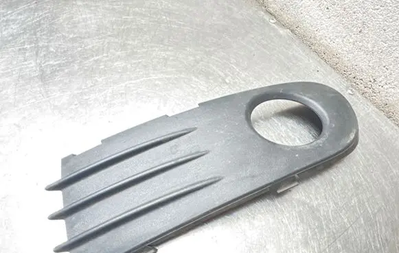 Volvo S40 Front fog light trim/grill 30657007
