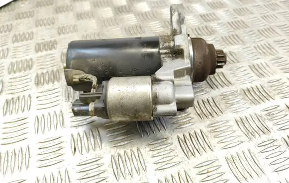 Skoda Fabia Mk2 (5J) Starter motor 02Z911023 0001123028