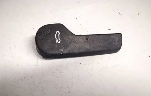 Skoda Octavia Mk2 (1Z) Engine bonnet (hood) release handle 7e1823533