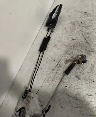 Honda CR-V Front door lock EUL0107160A 72013WAG12 WE30546