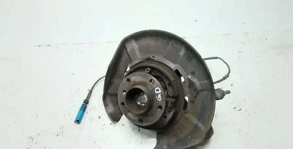 Rear wheel hub spindle/knuckle