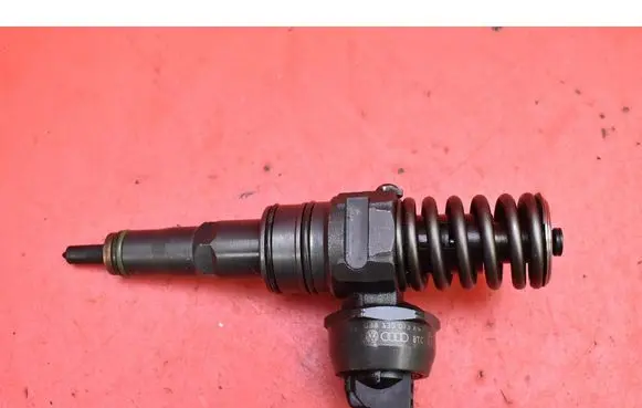 Fuel injector