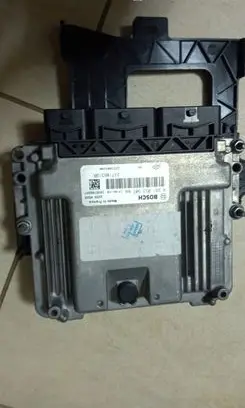 Renault Megane IV Engine control unit/module 237106319R
