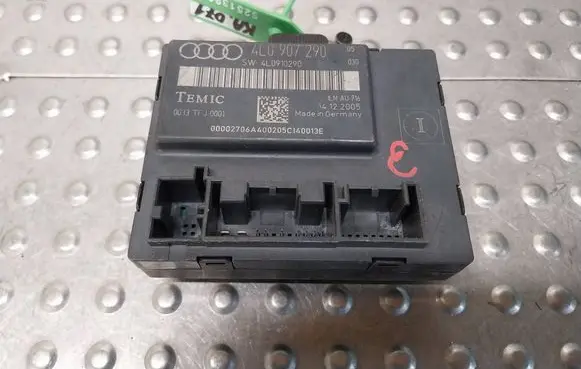 Audi Q7 4L Door control unit/module 4L0907290A