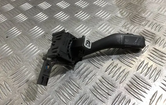 Volkswagen Golf VI Wiper control stalk 1K0953519J