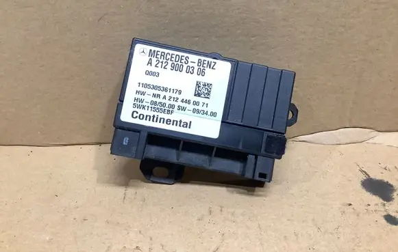 Mercedes-Benz CLS C218 X218 Fuel injection pump control unit/module A2129000306 5WK11555EBF