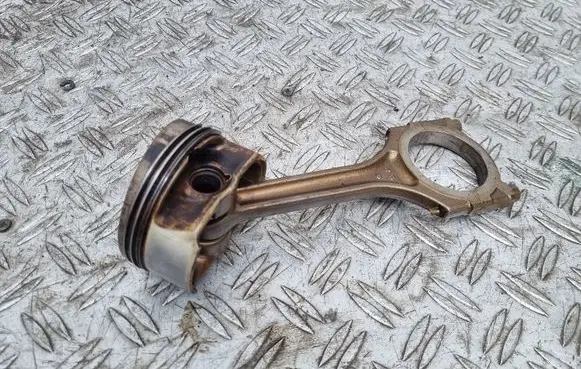 Audi A8 S8 D3 4E Piston with connecting rod 07DQX BHT SLO