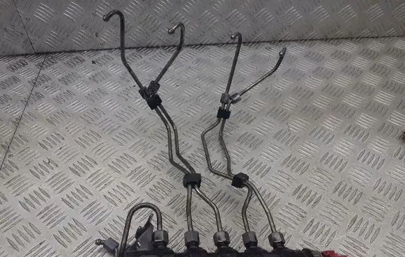 Mazda 3 I Fuel main line pipe 9654592680