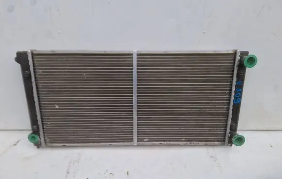 Volkswagen PASSAT B3 Coolant radiator 353121253F