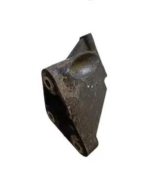 Nissan X-Trail T30 Engine mounting bracket NOCODE