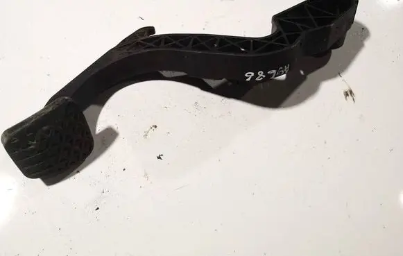 Opel Vectra C Clutch pedal 