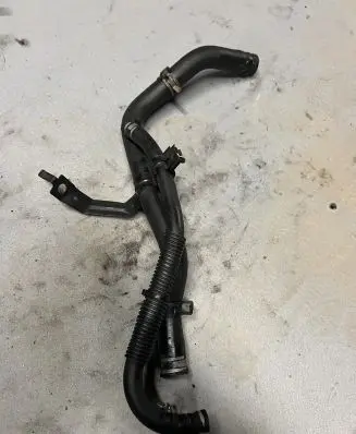 Chrysler Grand Voyager IV Engine coolant pipe/hose