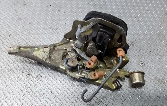 Saab 9-3 Ver1 Rear door lock
