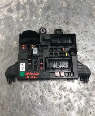 Opel Insignia A Fuse box set 13277318