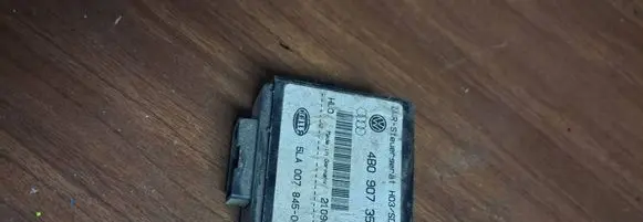 Volkswagen Touran I Light module LCM 4B0907357 5LA00784500