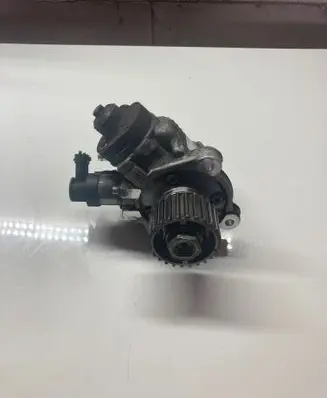 Opel Insignia A Fuel injection high pressure pump 0445010513 000055565210