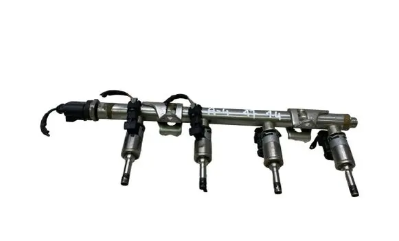 Audi A4 S4 B9 Fuel injectors set 04E133320D 04E133036