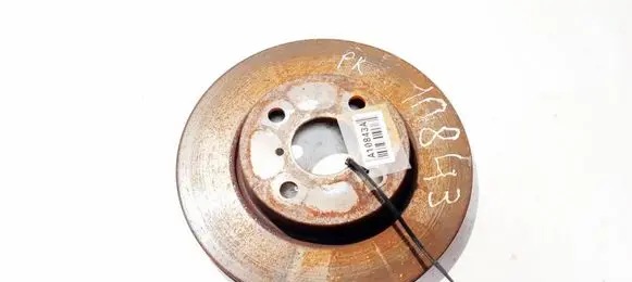 Toyota Yaris Front brake disc ventiliuojamas