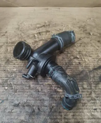 Thermostat/thermostat housing
