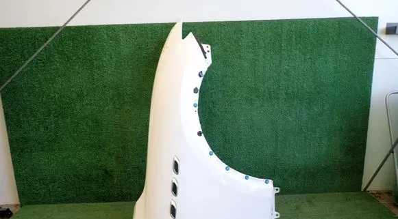 Maserati Levante Fender 