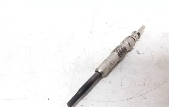 BMW 5 E60 E61 Glow plug 0250402002