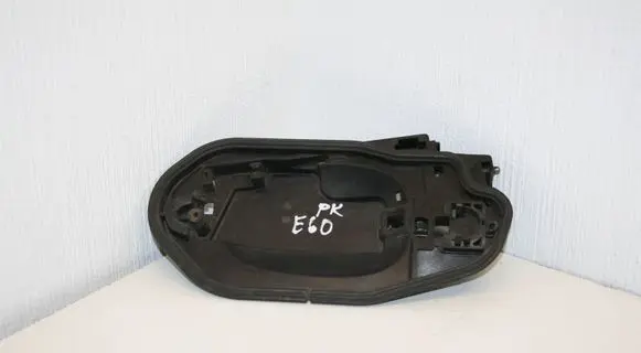 Front door exterior handle/bracket