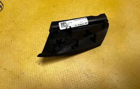 Dashboard side end trim