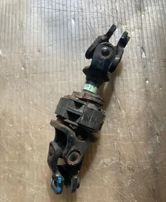 Subaru Impreza II Steering column universal joint