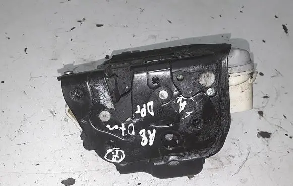 Audi A8 S8 D3 4E Front door lock 4F2837016B