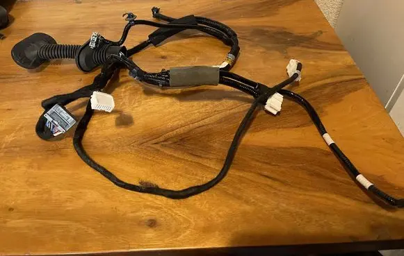 Honda CR-V Front door wiring loom 32751TNYE100