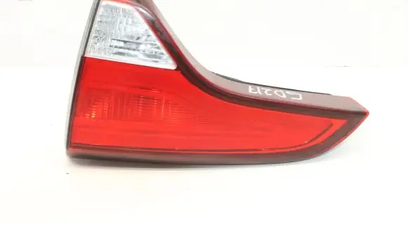 KIA Sorento Tailgate rear/tail lights