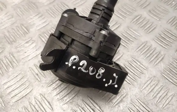 Peugeot 208 II Electric auxiliary coolant/water pump 9833196380 124024020E00