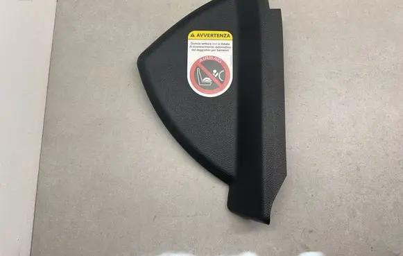 Mercedes-Benz C W204 Dashboard side end trim A2046800278 107215