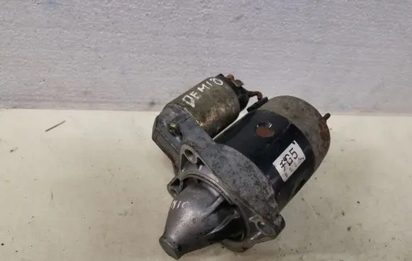Mazda Demio Starter motor M3T38882